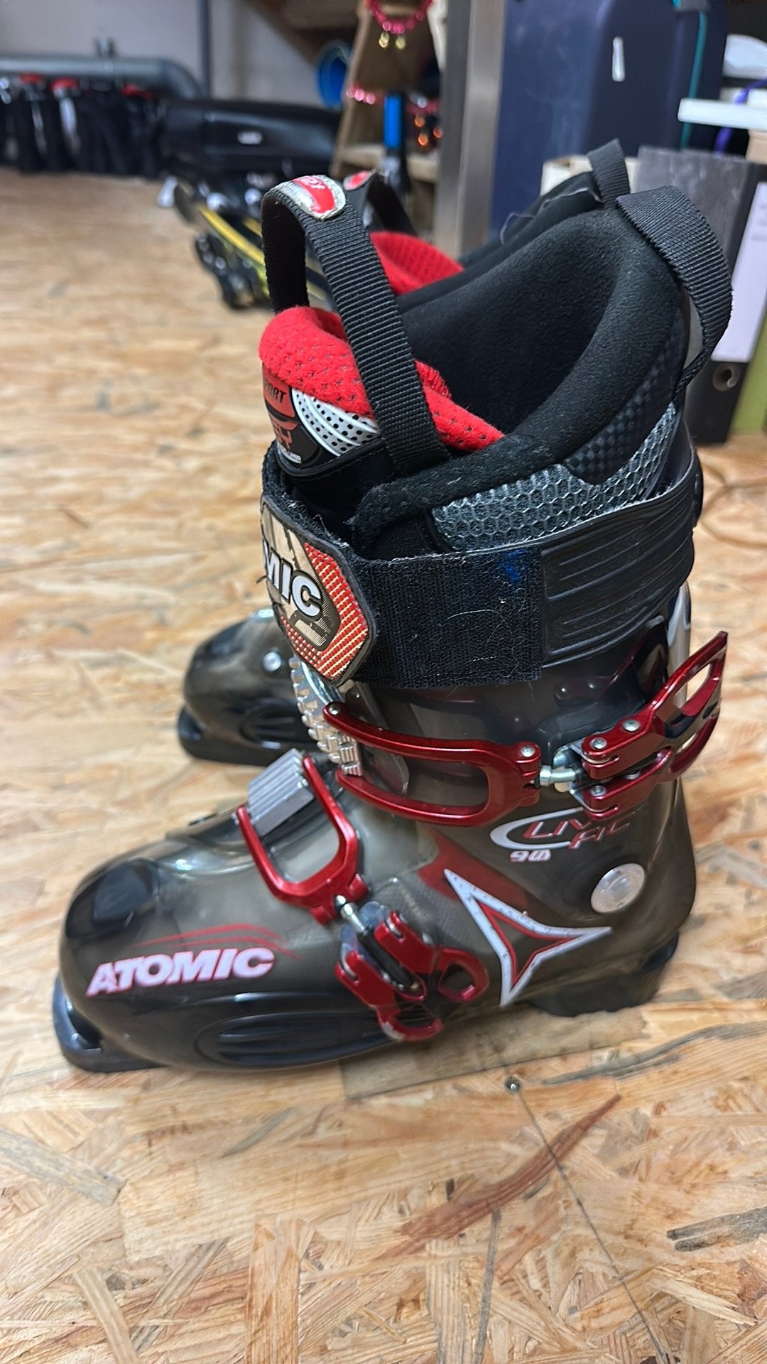 Atomic skischoen maat 26-26.5, Sport en Fitness, Schoenen, Ophalen of Verzenden, Zo goed als nieuw, Atomic