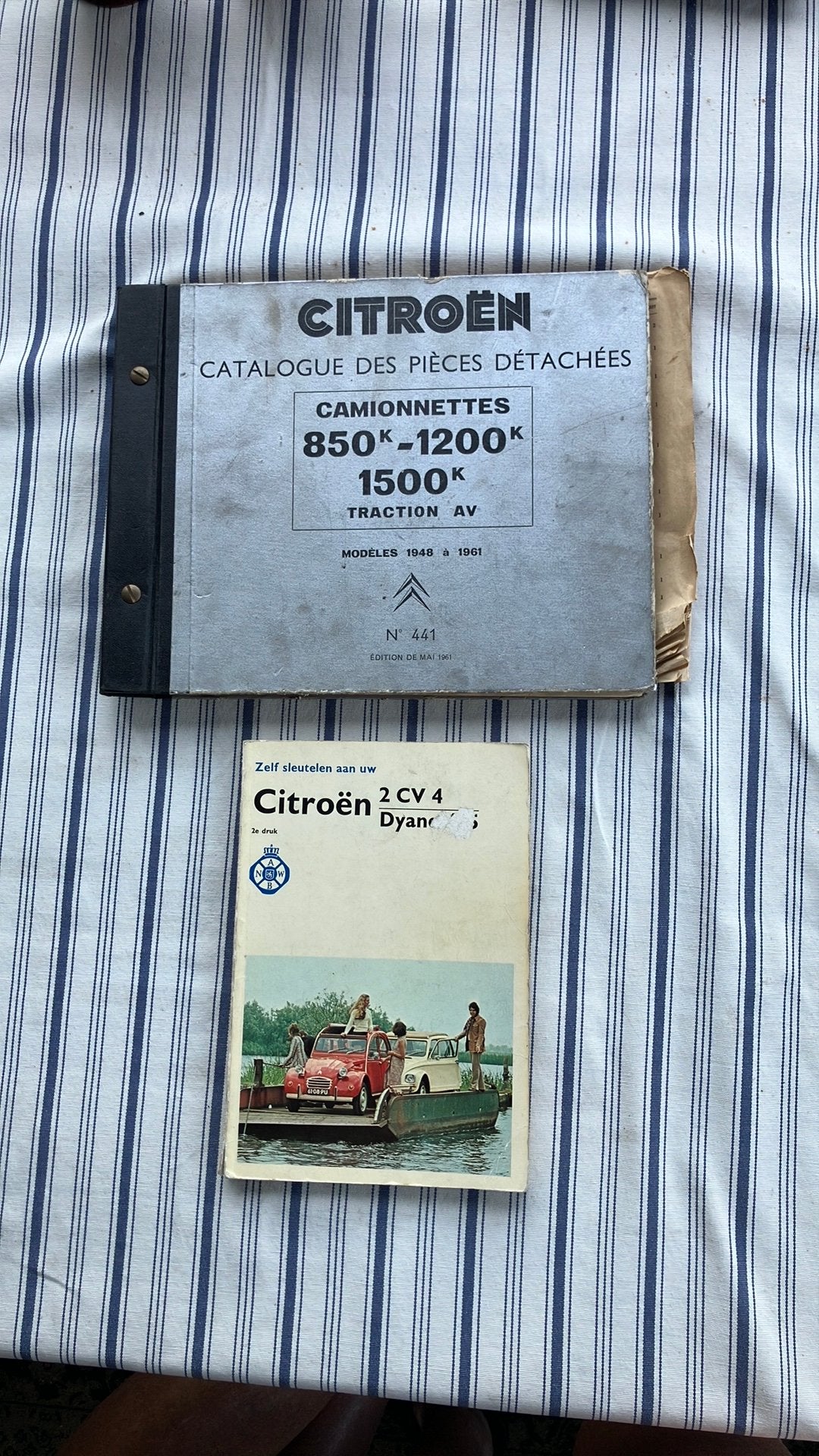Sleutelboek Citroën 2 cv 4, Ophalen of Verzenden