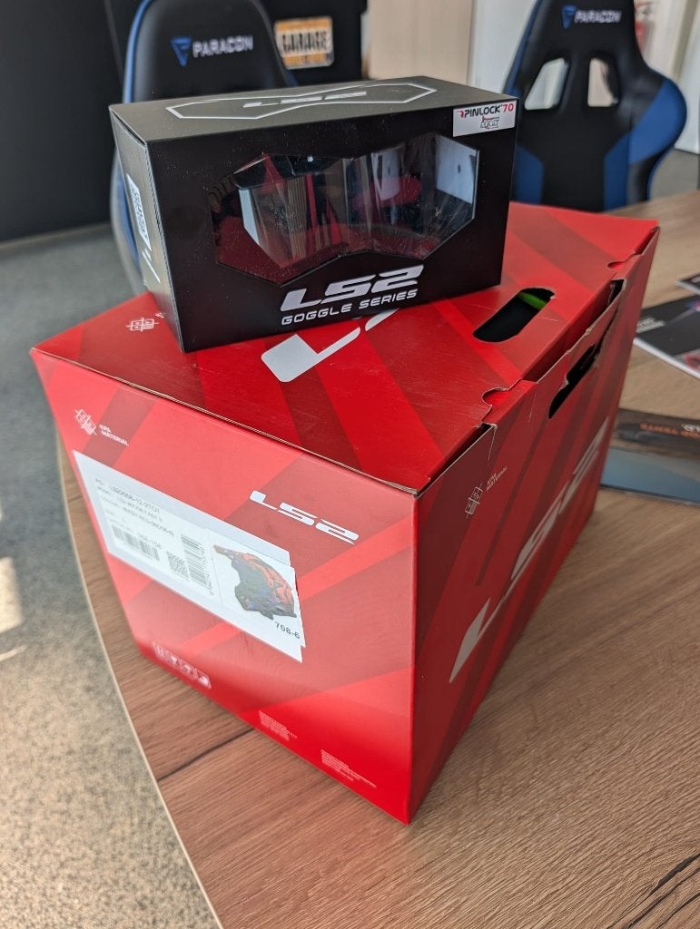 NIEUW IN DOOS Combi Deal Crosshelm en bril, Motoren, Kleding | Motorhelmen, Offroadhelm, L, Overige merken, Nieuw met kaartje