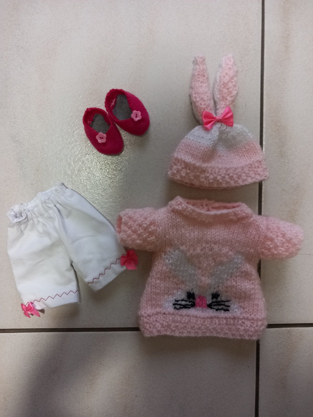 Zelfgemaakte poppenkleertjes voor pop 32 cm 4 delig., Kinderen en Baby's, Speelgoed | Poppen, Ophalen of Verzenden, Nieuw, Babypop