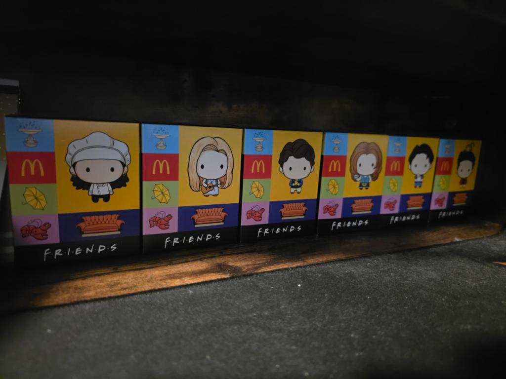 Alle Friends minifigures - Interesse peiling, Ophalen of Verzenden, Nieuw
