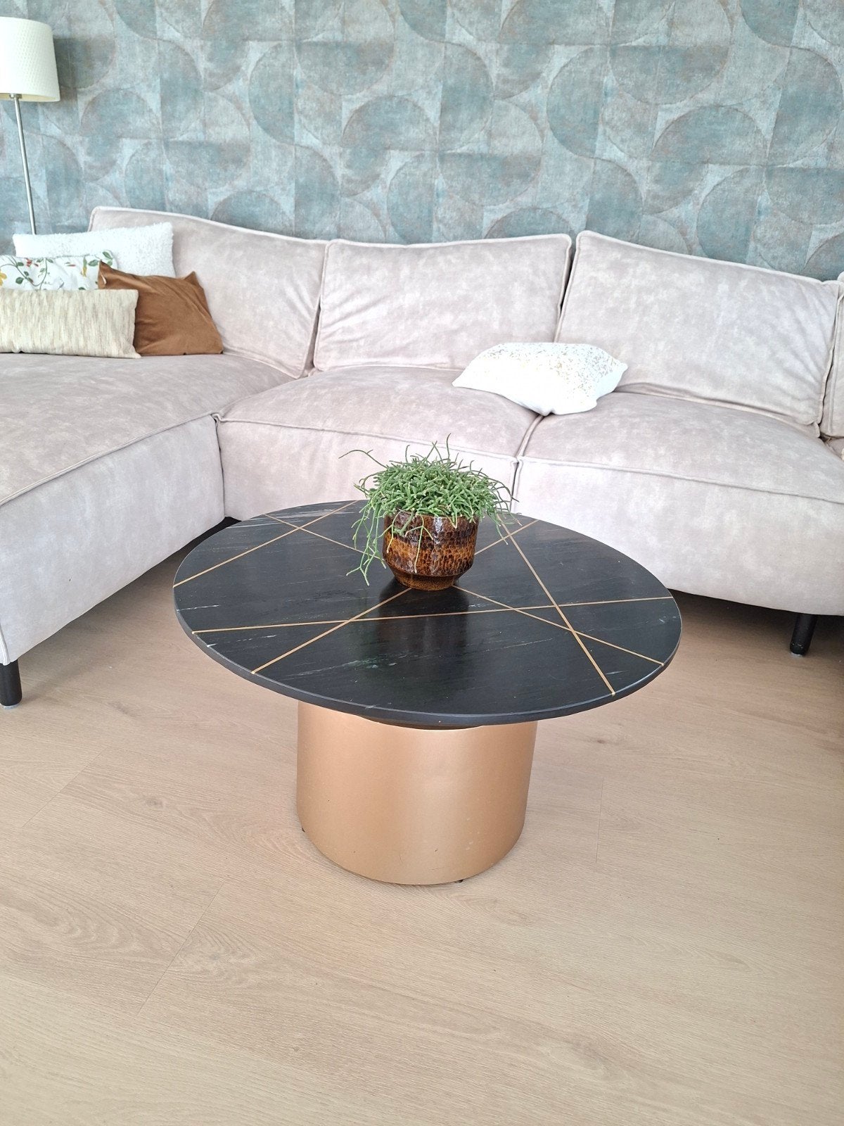 Unieke Moro Salontafel Zwart Marmer met Gouden Onderstel, Huis en Inrichting, Tafels | Salontafels, Ophalen, Gebruikt, 50 tot 100 cm