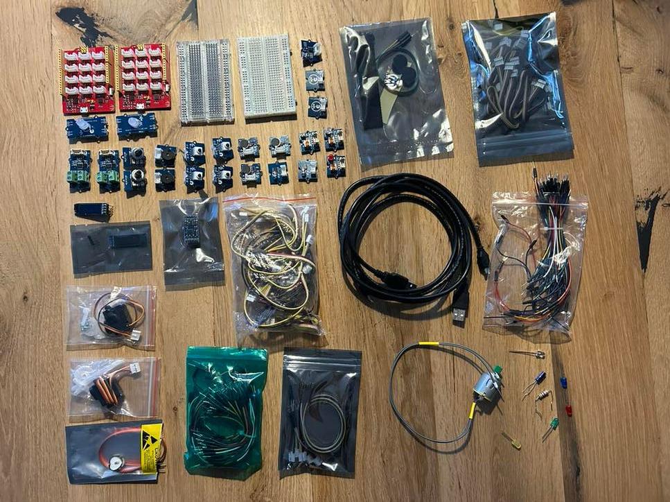 Arduino Seeed Studio Starter Kit Uitgebreid, Ophalen of Verzenden, Zo goed als nieuw