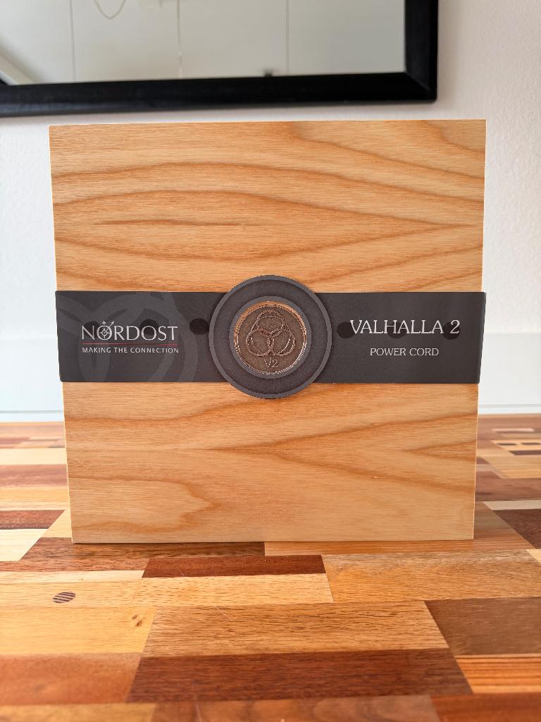 Nordost Valhalla Powercord 1 mtr, Audio, Tv en Foto, Audiokabels en Televisiekabels, Ophalen of Verzenden, Gebruikt, Minder dan 2 meter