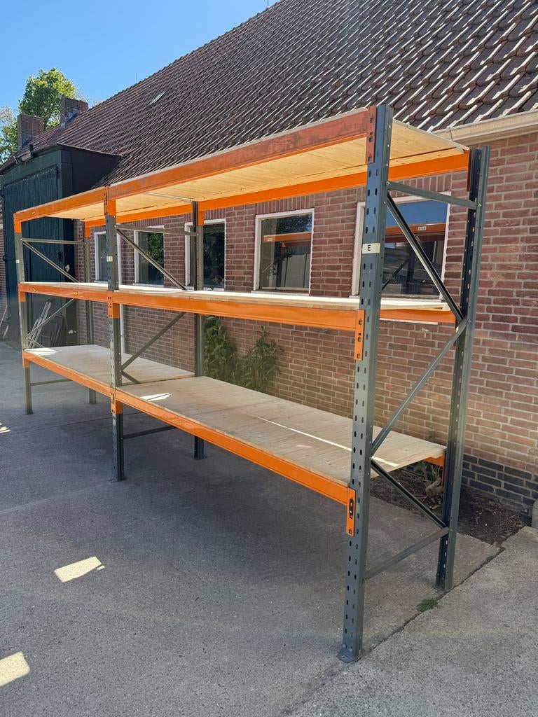 Dexion palletstelling / Grootvakstelling, Ophalen