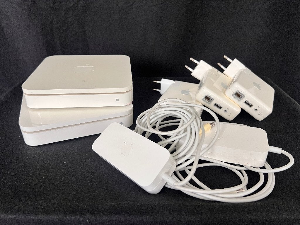 Apple AirPort set 2x Extreme + 3x Express A1143 A1354 A1264, Ophalen of Verzenden, Gebruikt, Router, Apple