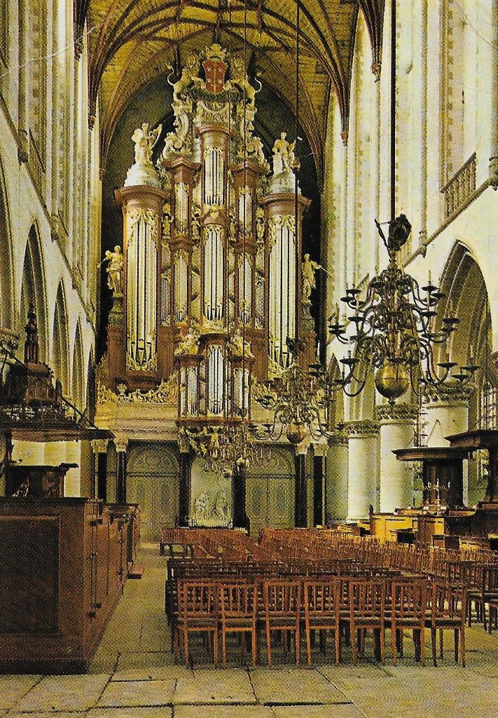 Haarlem interieur grote kerk gelopen Ansichtkaart ( 1457), Ophalen of Verzenden, Voor 1920, Gelopen, Noord-Holland