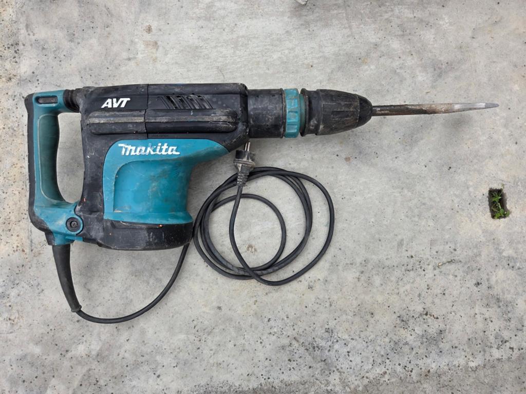 Makita HM1213C Breekhamer - Krachtig en Betrouwbaar, Doe-het-zelf en Verbouw, Gereedschap | Boormachines, Ophalen of Verzenden