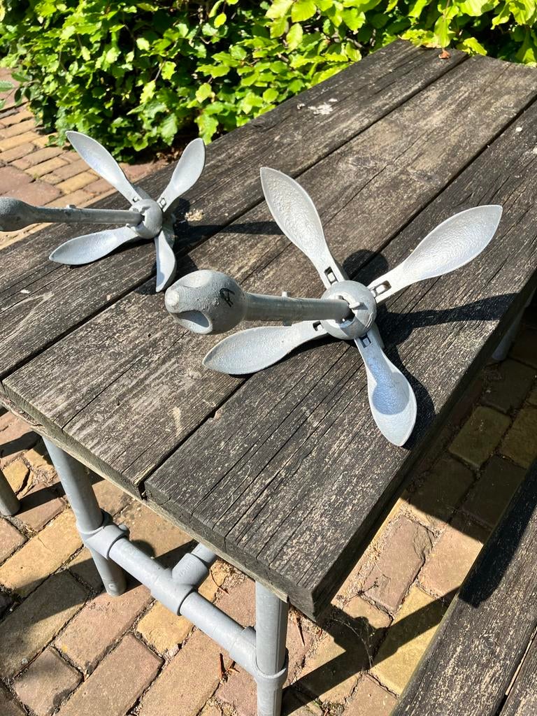 2 gegalvaniseerde klapankers - 1.5 kg en 3.2 kg, Watersport en Boten, Ophalen of Verzenden, Zo goed als nieuw, Overige typen