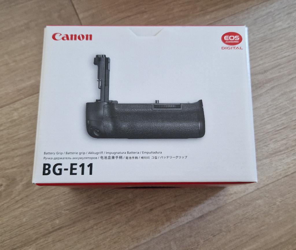 Canon BG-E11 battery grip praktisch nieuw, Ophalen of Verzenden, Zo goed als nieuw