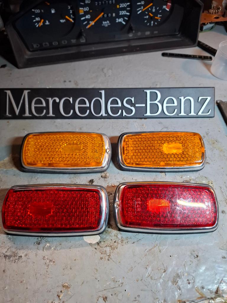 Mercedes W108 W109 W114 W115 zijlichten ULO in prachtstaat, Ophalen of Verzenden