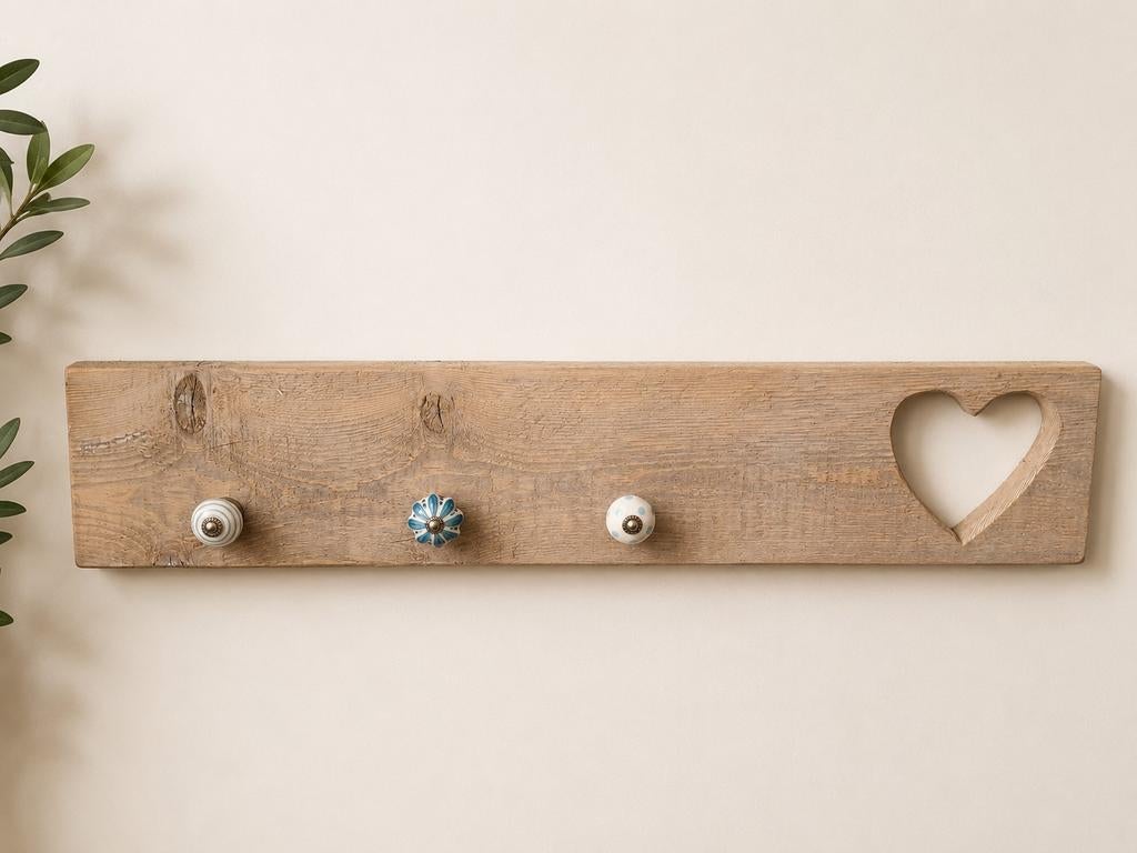 Houten wandkapstok met hart en keramische knoppen, Wandkapstok, Ophalen of Verzenden, Zo goed als nieuw, Minder dan 100 cm