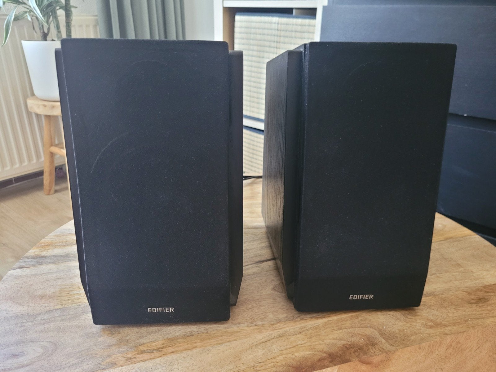 Edifier R1700BT actieve speakers - Zo goed als nieuw