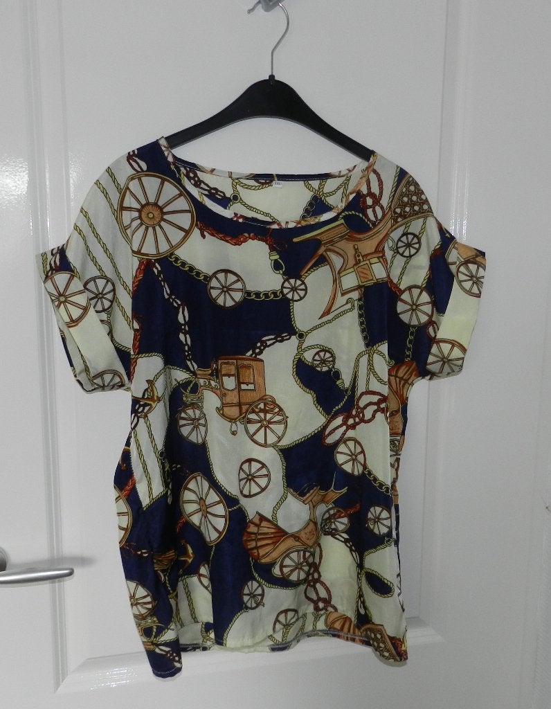 Donkerblauwe blousetop met maritieme kettingprint, maat XXL, Verzenden, Zo goed als nieuw, Maat 46/48 (XL) of groter, Blauw