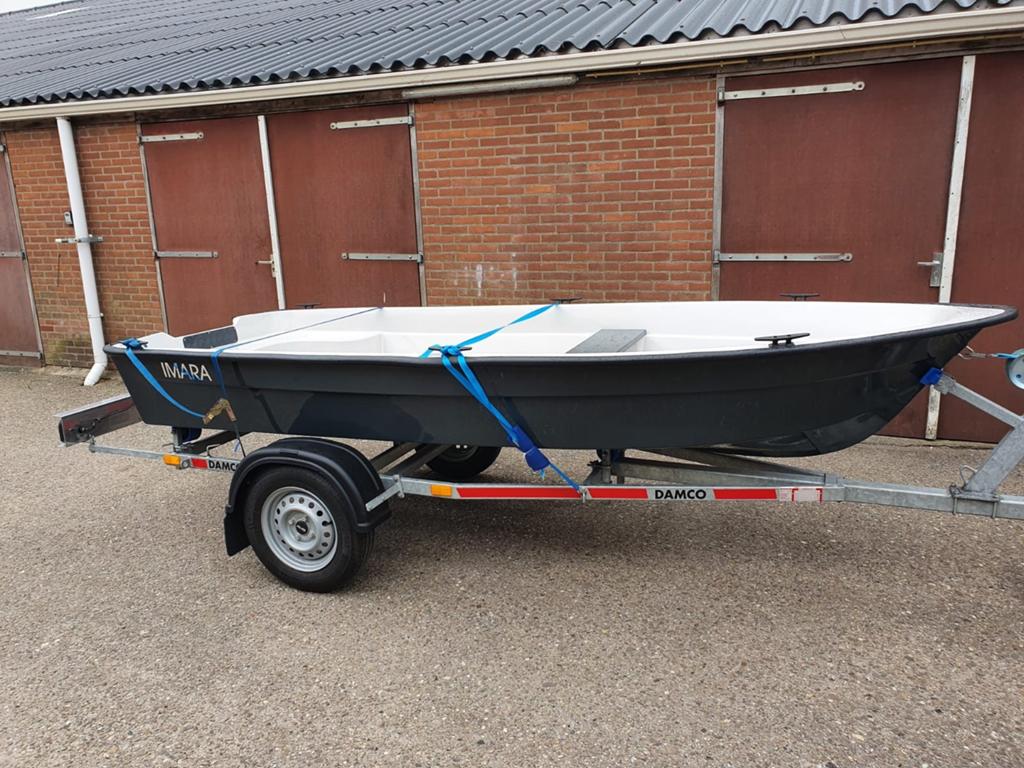 Polyester boot met trailer en Honda buitenboordmotor. Zgan, Watersport en Boten, 50 cm, Overige merken, 4 m, Tot 10 pk