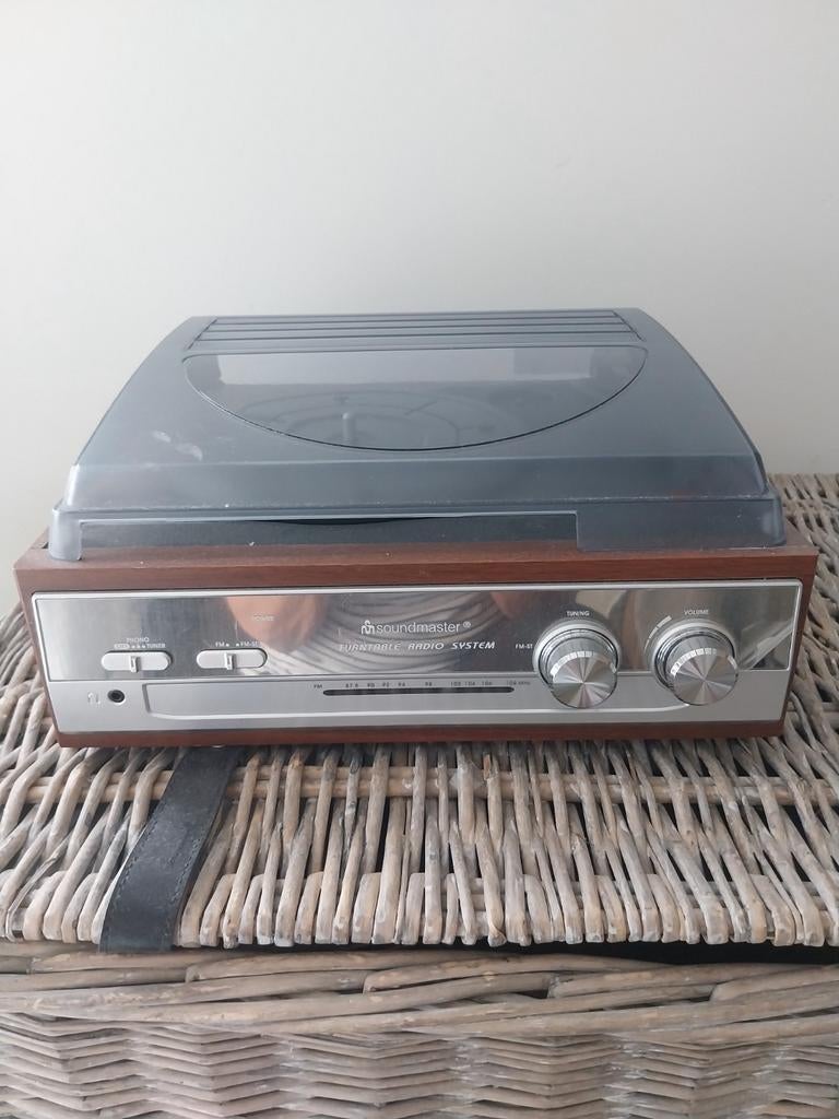 Soundmaster platenspeler met radio, Ophalen of Verzenden