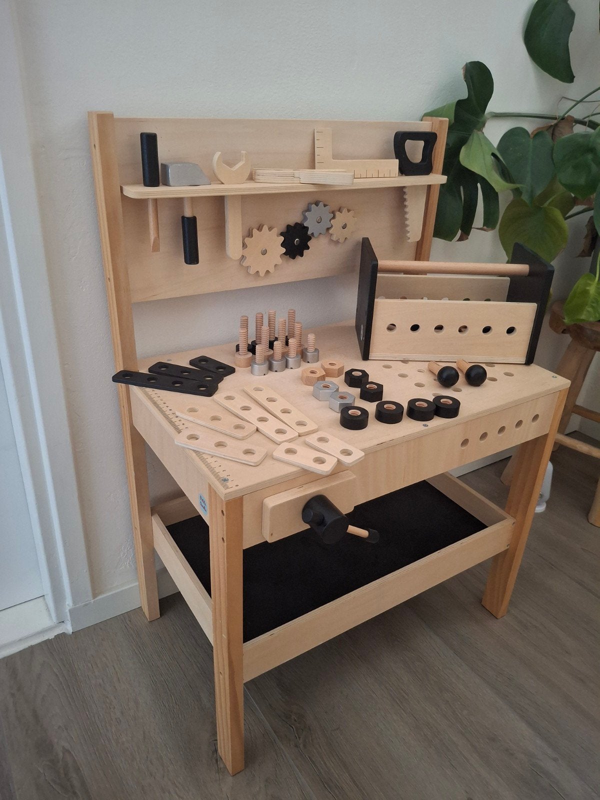 Werkbank Petite Amelie met Gereedschap, Ophalen, Zo goed als nieuw, Jongen of Meisje