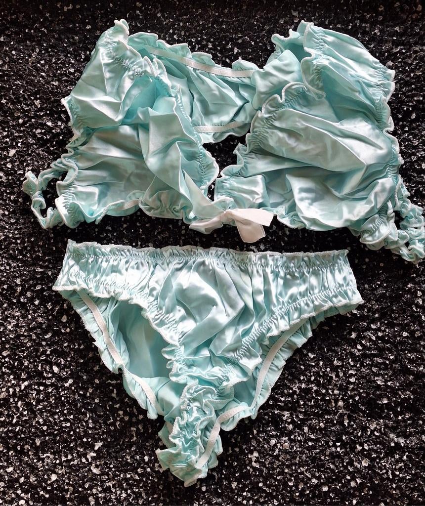 Sexy frivool mintgroen satijnen setje maat M, Kleding | Dames, Ondergoed en Lingerie, Verzenden, Groen, Setje