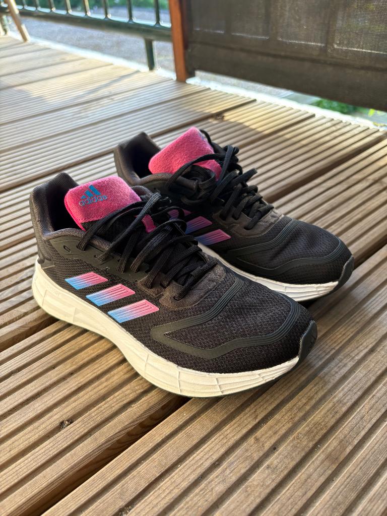 Adidas sportschoenen maat 38, Adidas, Overige typen, Ophalen of Verzenden, Zo goed als nieuw