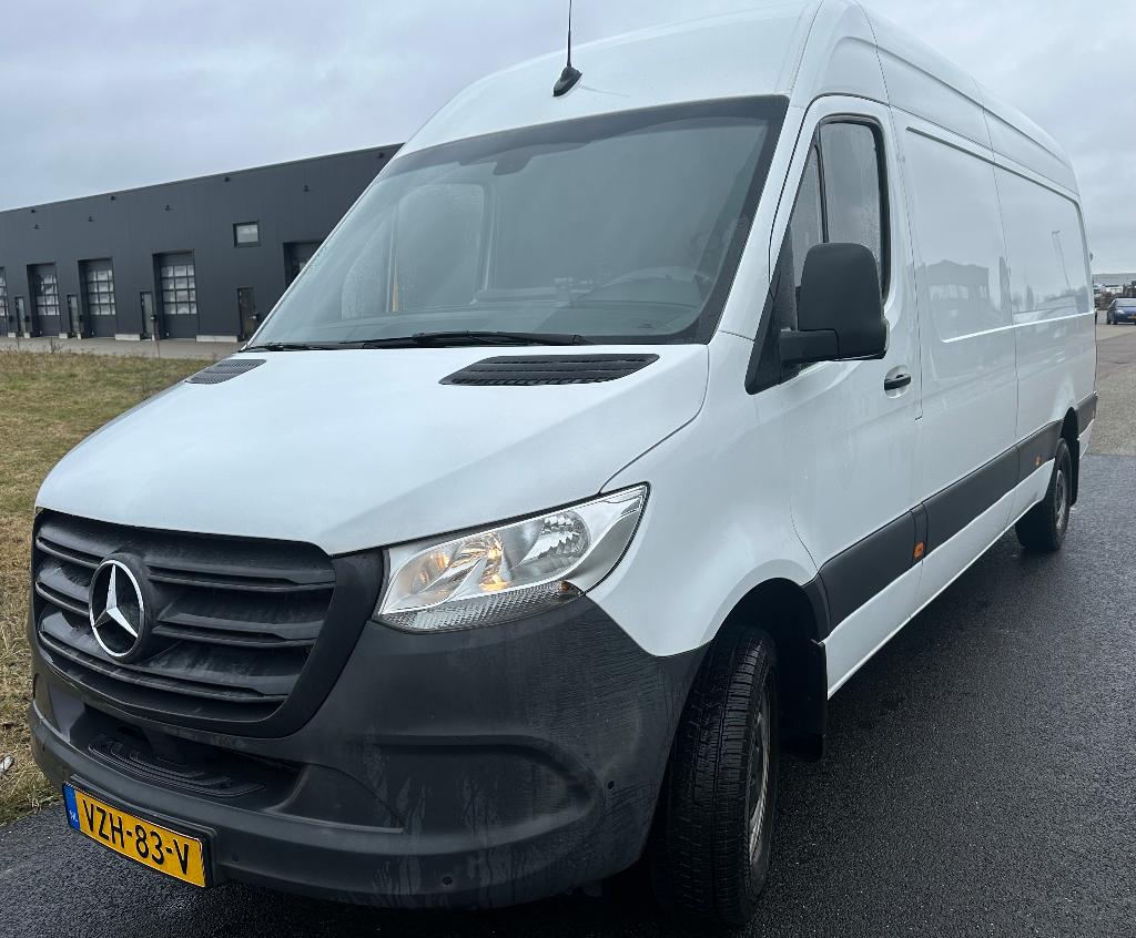 Merc. Sprinter Mbux 317 CDI 170pk L3H2 RWD automaat 3500kg, Auto's, Automaat, 4 cilinders, Wit, Diesel