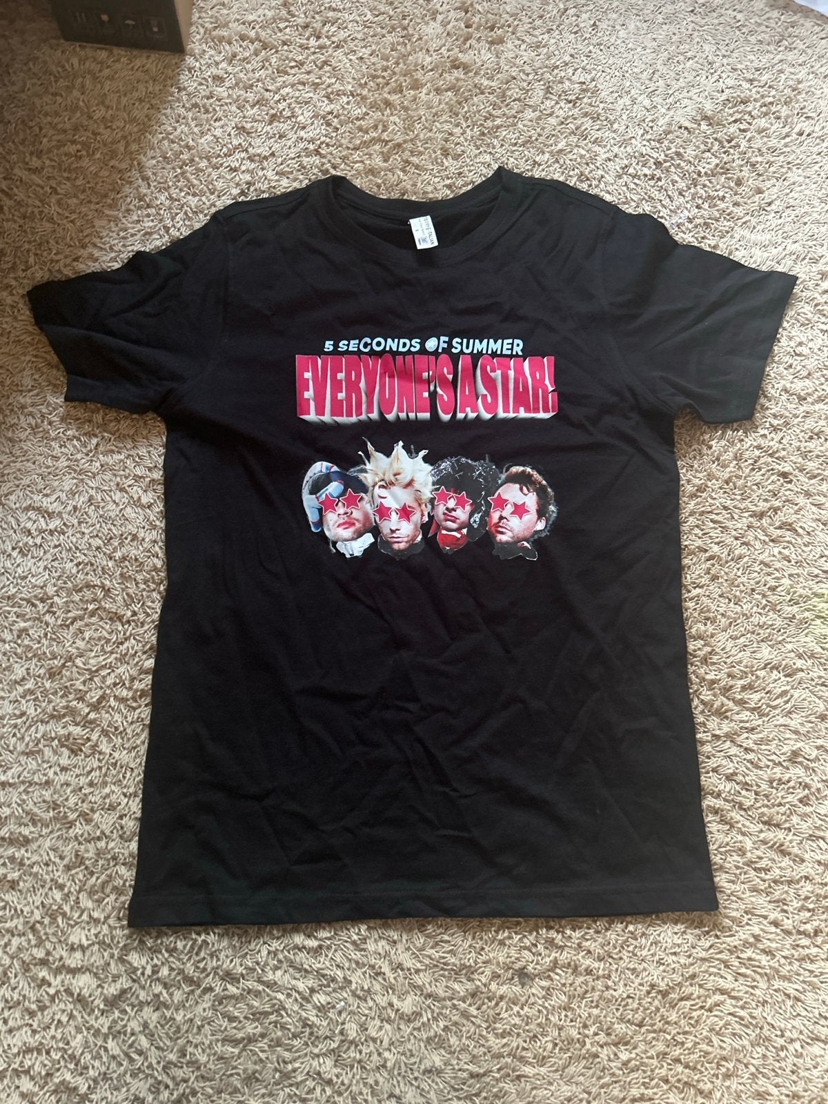 5 Seconds of Summer 'Everyone's a Star' World Tour T-shirt, Ophalen of Verzenden, Zo goed als nieuw, Maat 46 (S) of kleiner, Zwart