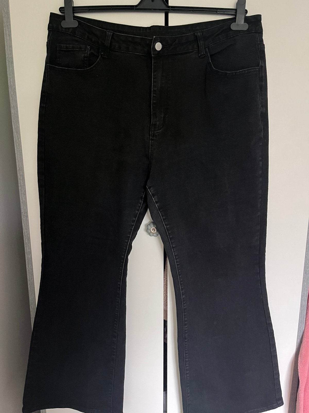 Zwarte jeans - maat 4XL, Kleding | Dames, Ophalen of Verzenden, Zo goed als nieuw, Zwart, Broek of Spijkerbroek