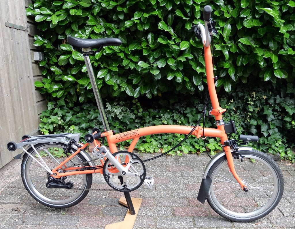 Brompton vouwfiets met 2 versnellingen, Fietsen en Brommers, Fietsen | Vouwfietsen, Zo goed als nieuw, Brompton, 16 tot 18 inch