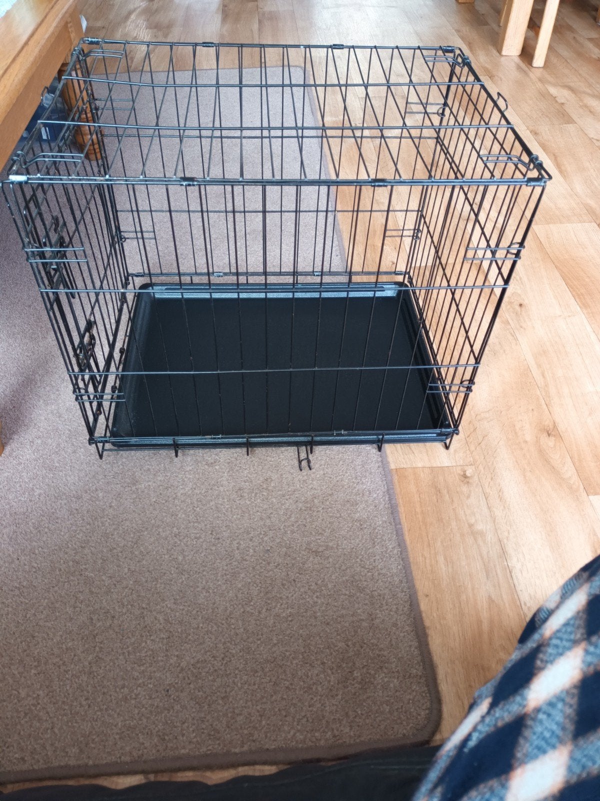BENCH kleine hond., Dieren en Toebehoren, Hondenhokken, Ophalen, Hondenkennel, Gebruikt, Minder dan 65 cm