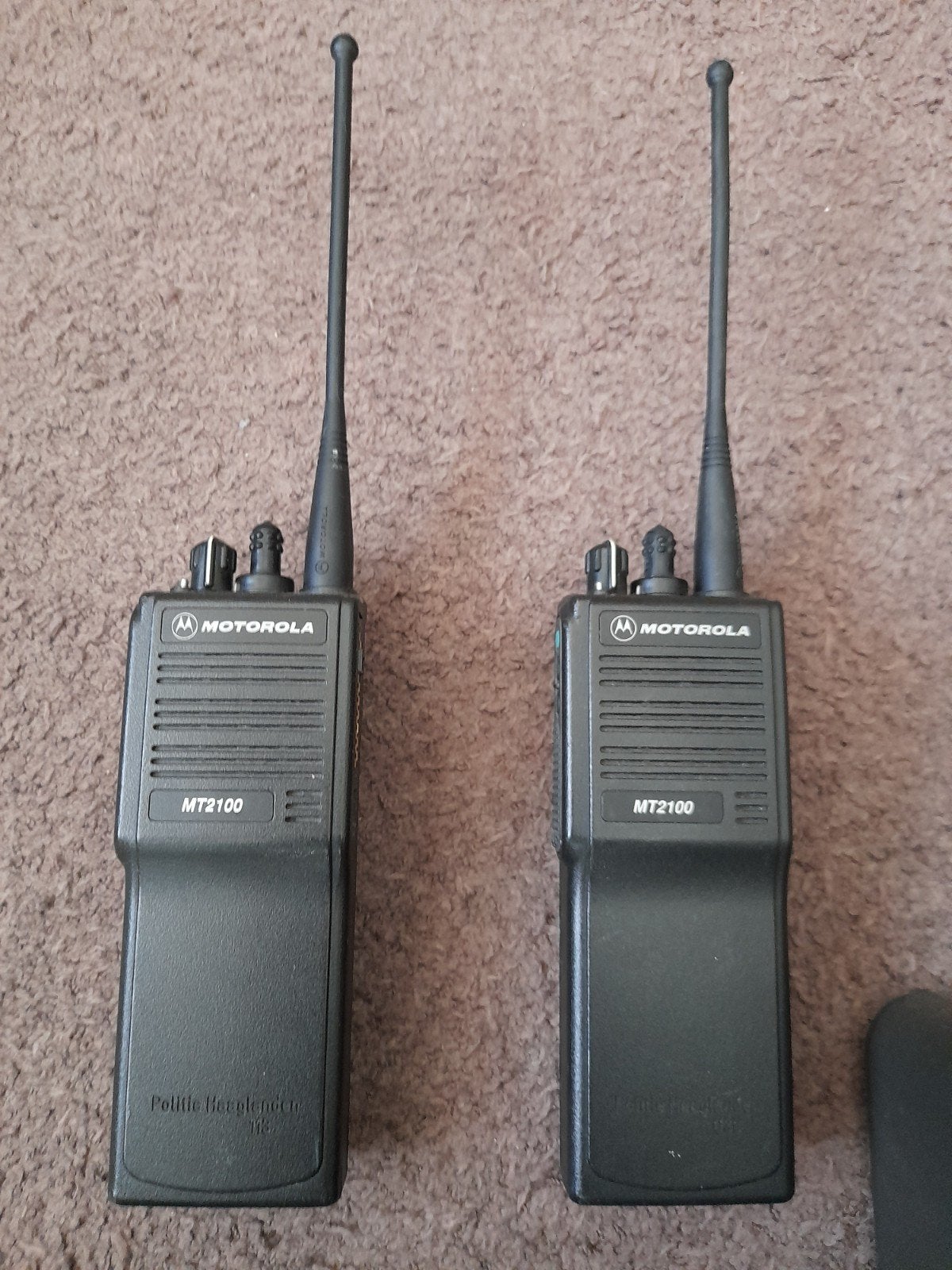 Motorola MT2100 Portofoons met 6-voudige lader, Ophalen of Verzenden, Gebruikt, 2 to 5 km, Portofoon of Walkie-talkie