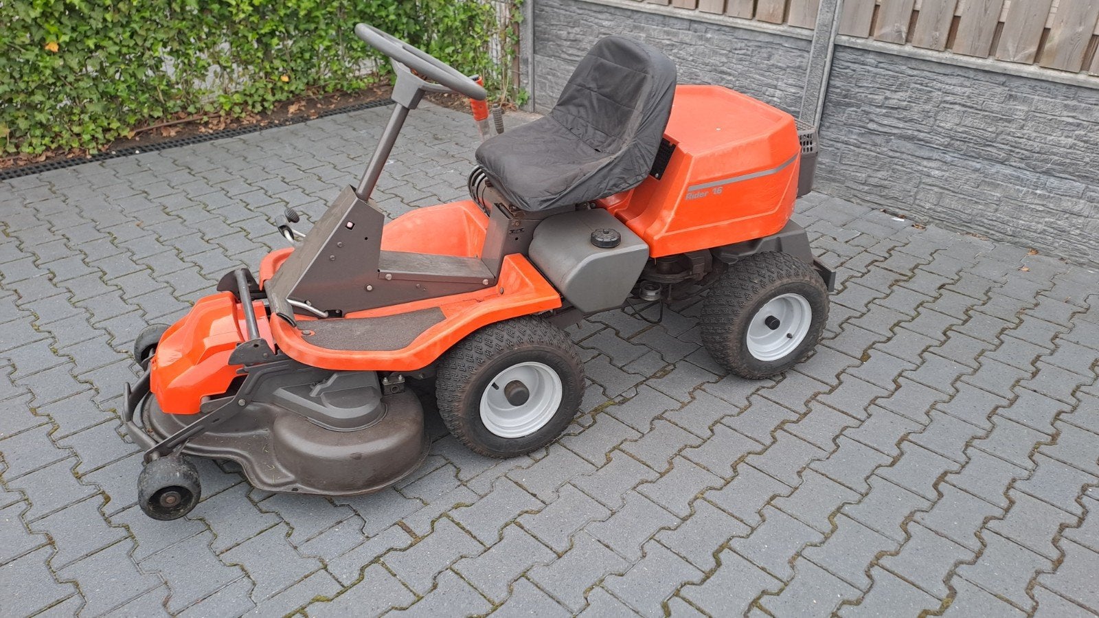 Husqvarna Rider 16 Hydrostaat 15.5 pk  94 cm combi maaidek, Tuin en Terras, Zitmaaiers, Ophalen of Verzenden, Gebruikt