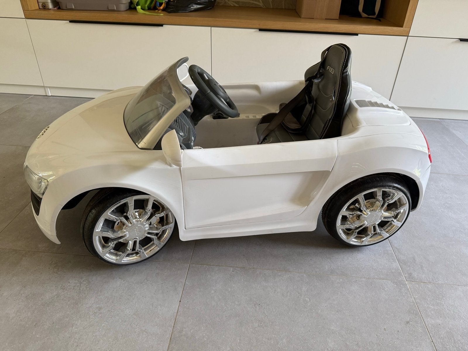 Audi R8 Spyder elektrische kinderauto, Ophalen, Gebruikt, Afstandsbediening