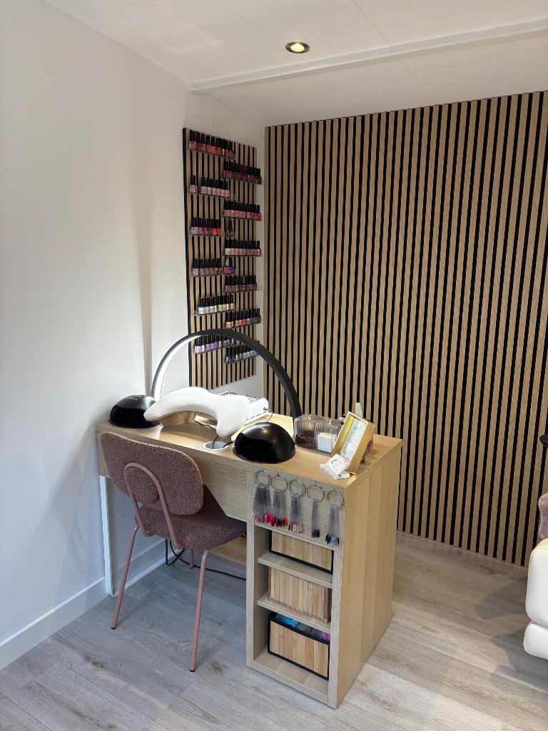 Nagelsalon te huur, Ophalen, Nieuw, Toebehoren, Handen en Nagels