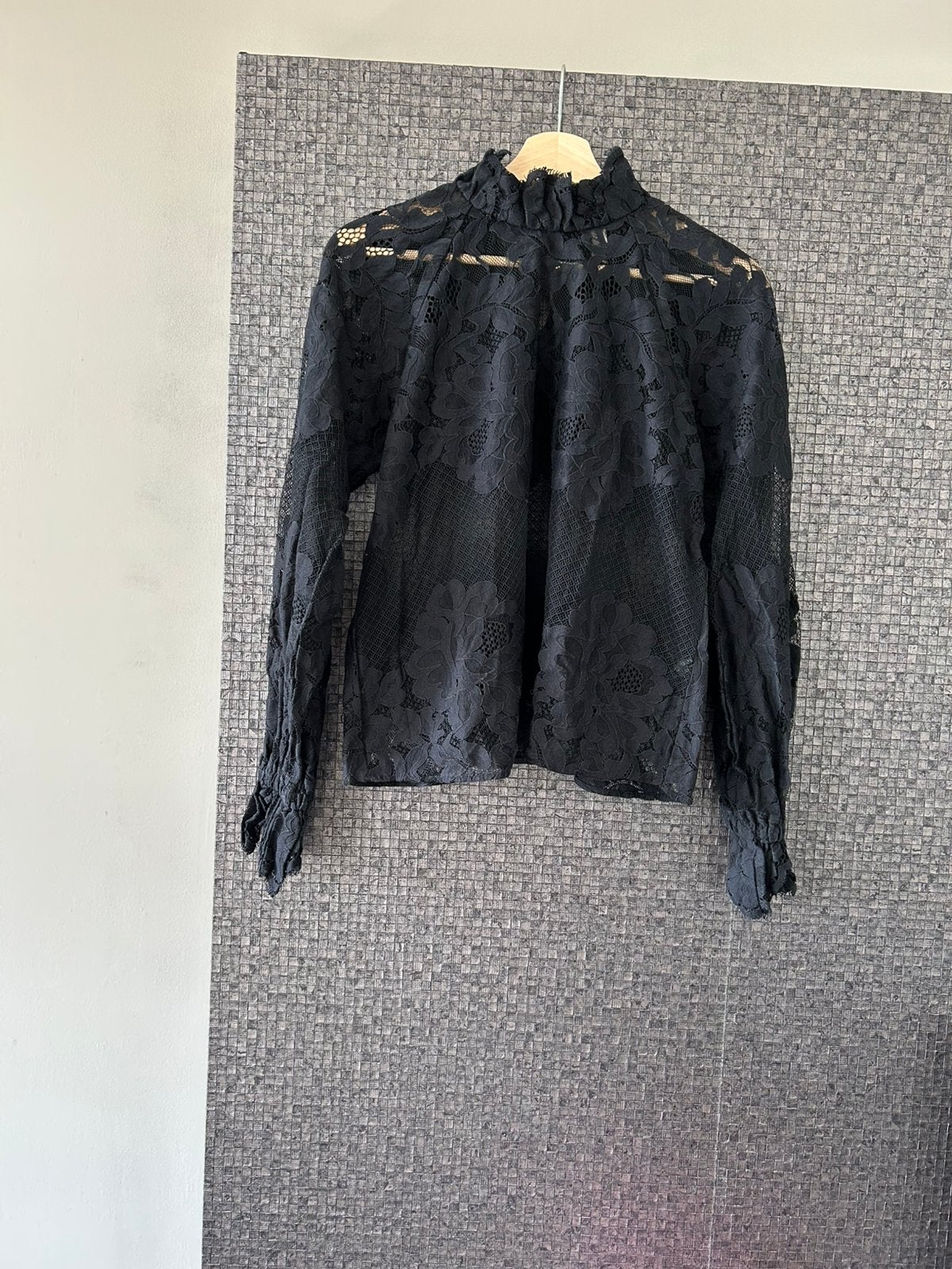 H&M blouse maat small, Kleding | Dames, Ophalen of Verzenden, Zo goed als nieuw, Maat 36 (S), Zwart