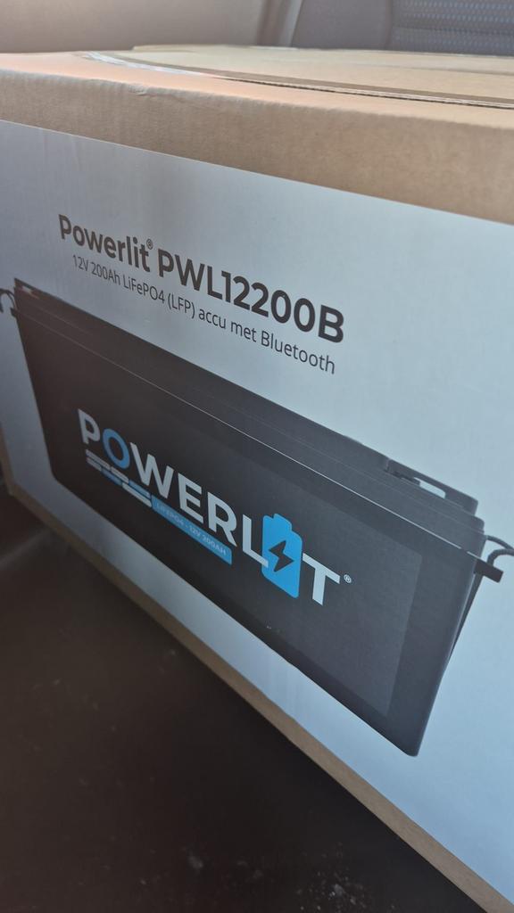 Powerlit 12V 200Ah Lithium LiFePO4 Accu – Bluetooth - NIEUW, Ophalen of Verzenden, Nieuw