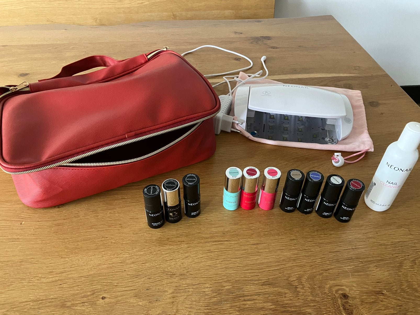 Neonail gelnagelset met uv-lamp en nagellak, Spelcomputers en Games, Ophalen of Verzenden, Zo goed als nieuw