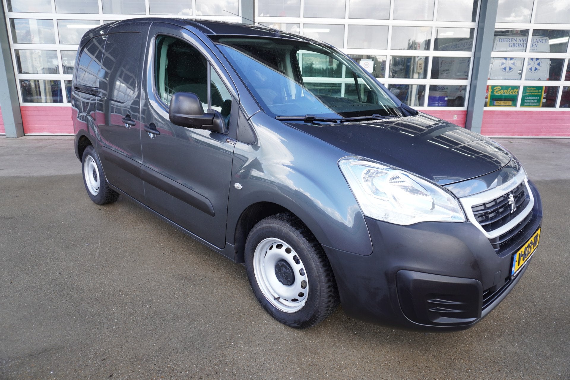 Peugeot Partner 120 1.6 BlueHDi 100pk L1 Premium Trekhaak MA, Voorwielaandrijving, 101 pk, Gebruikt, 4 cilinders