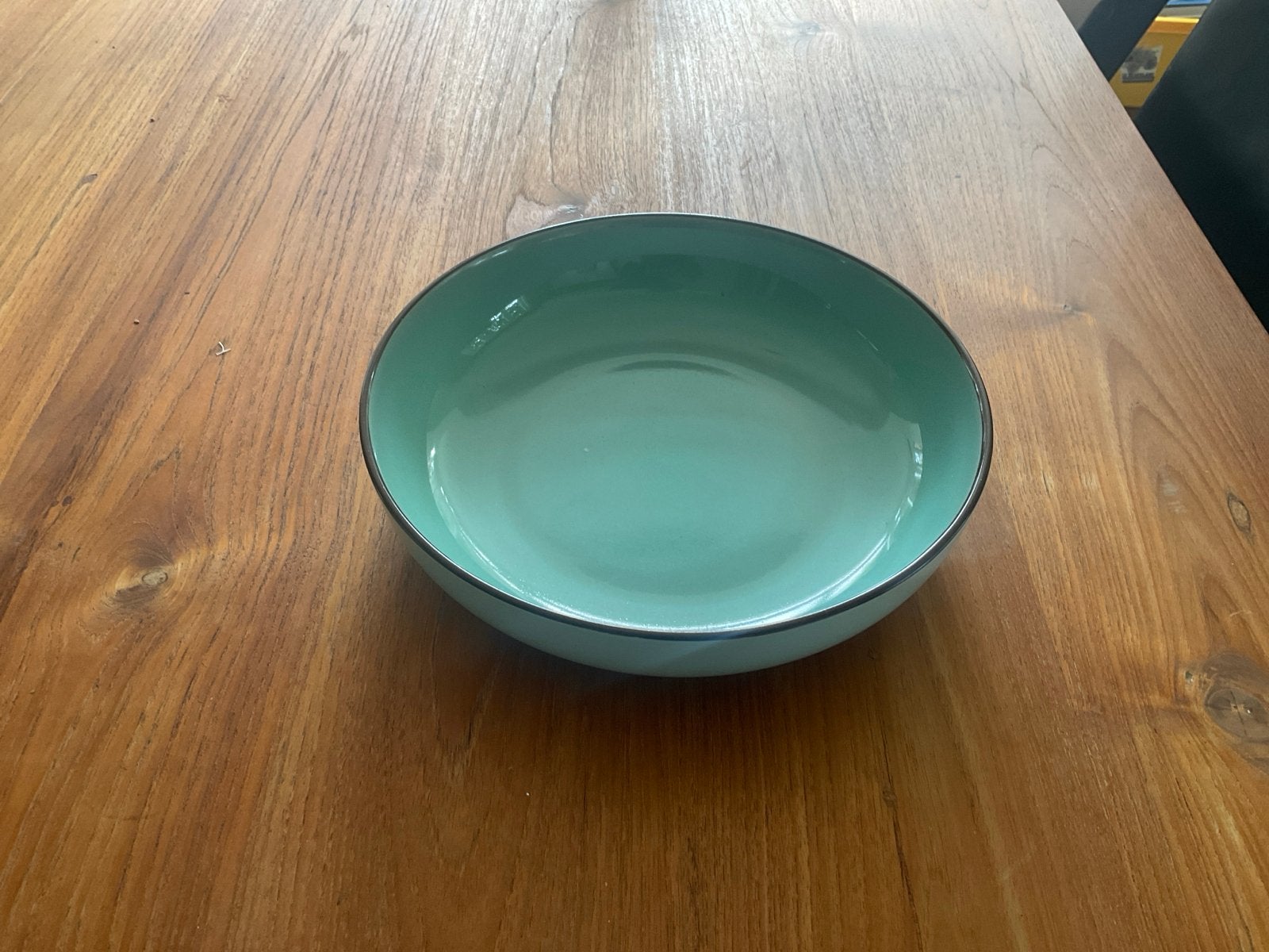 Elin Saladekom - Mintgroen - 26.7 cm, Overige merken, Keramiek, Ophalen of Verzenden, Modern
