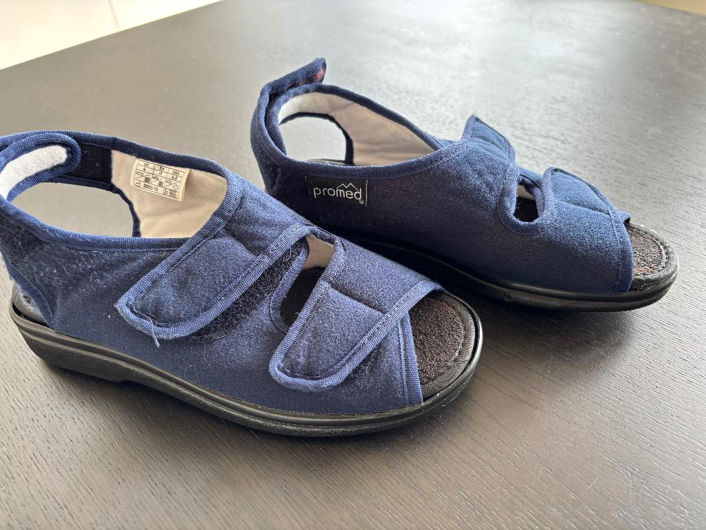 promed verbandsandalen maat 39 blauw, Ophalen of Verzenden, Zo goed als nieuw