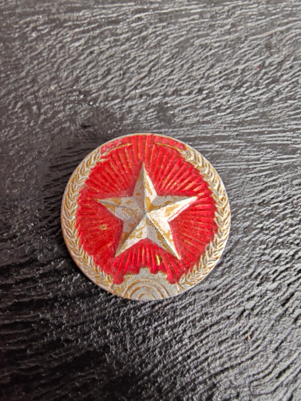 NVA - CAP / HAT BADGE - VIET CONG - North VN Army - VIETNAM, Ophalen of Verzenden, Landmacht, Amerika, Embleem of Badge