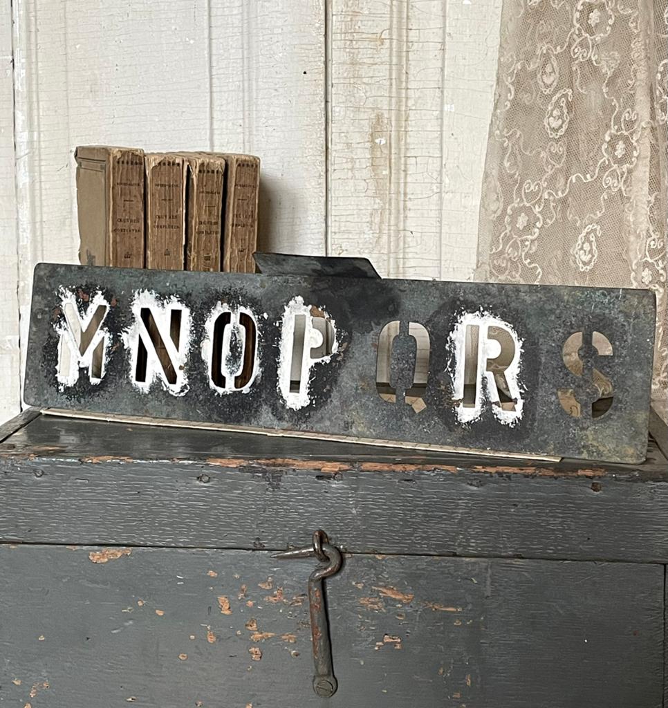 SALE………….. brocante oud zinken sjabloon M N O P Q R S, Ophalen of Verzenden