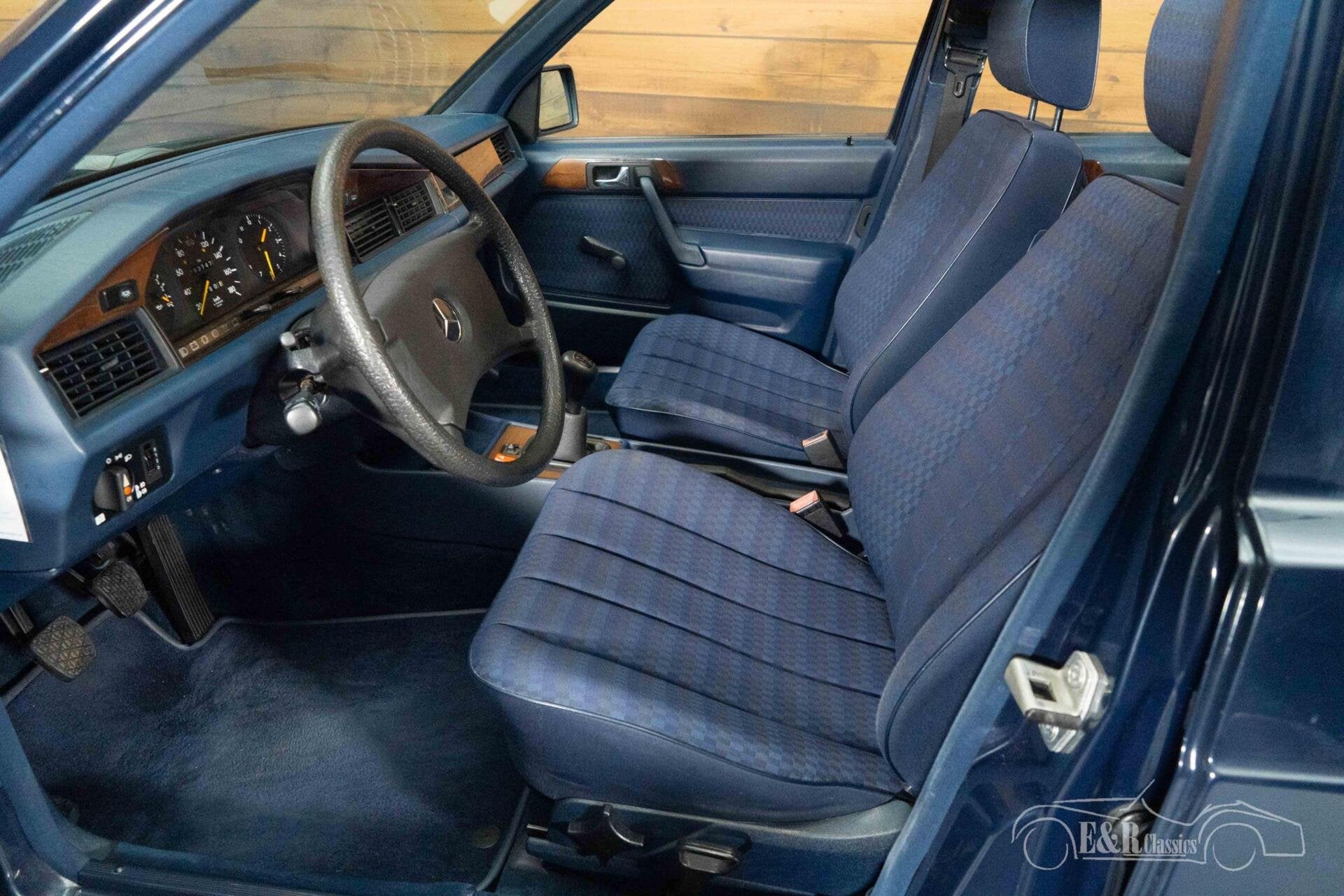 Mercedes 190 D Sedan | 1990, foto 12