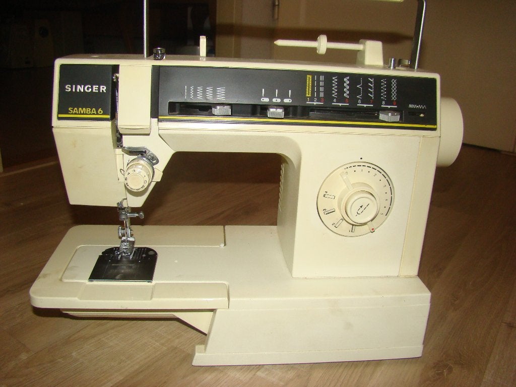 SINGER Samba 6 Gebruikt Verzenden kost met UPS: € 4,20, Ophalen of Verzenden, Gebruikt, Naaimachine, Singer