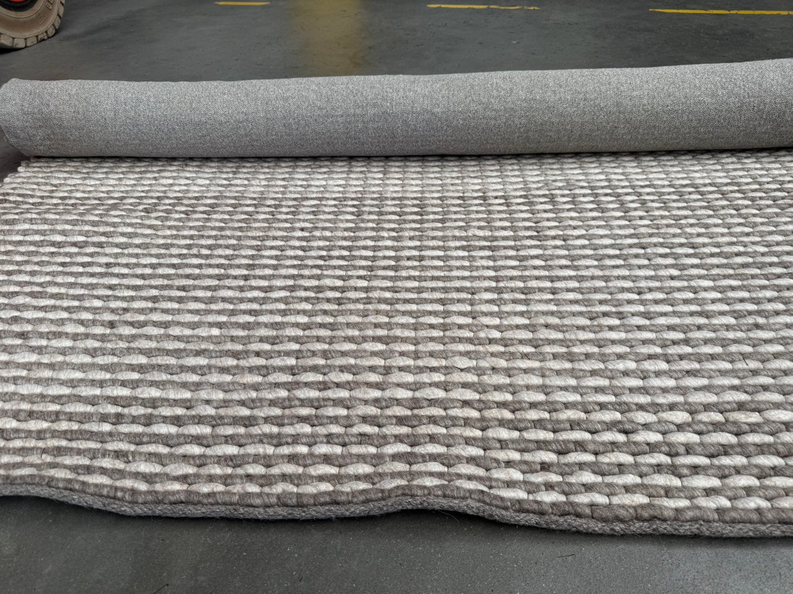 Vloerkleed, Beige, 150 tot 200 cm, Ophalen of Verzenden, Nieuw