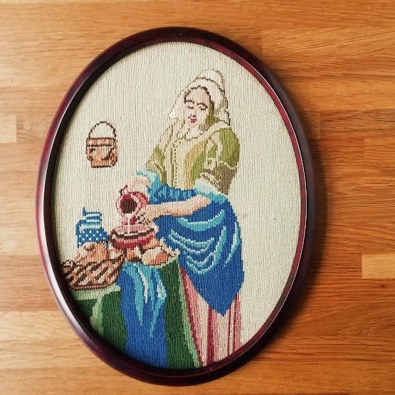 Geborduurd schilderij in ovale lijst van het melkmeisje, Ophalen of Verzenden, Gebruikt, Handborduren, Overige typen