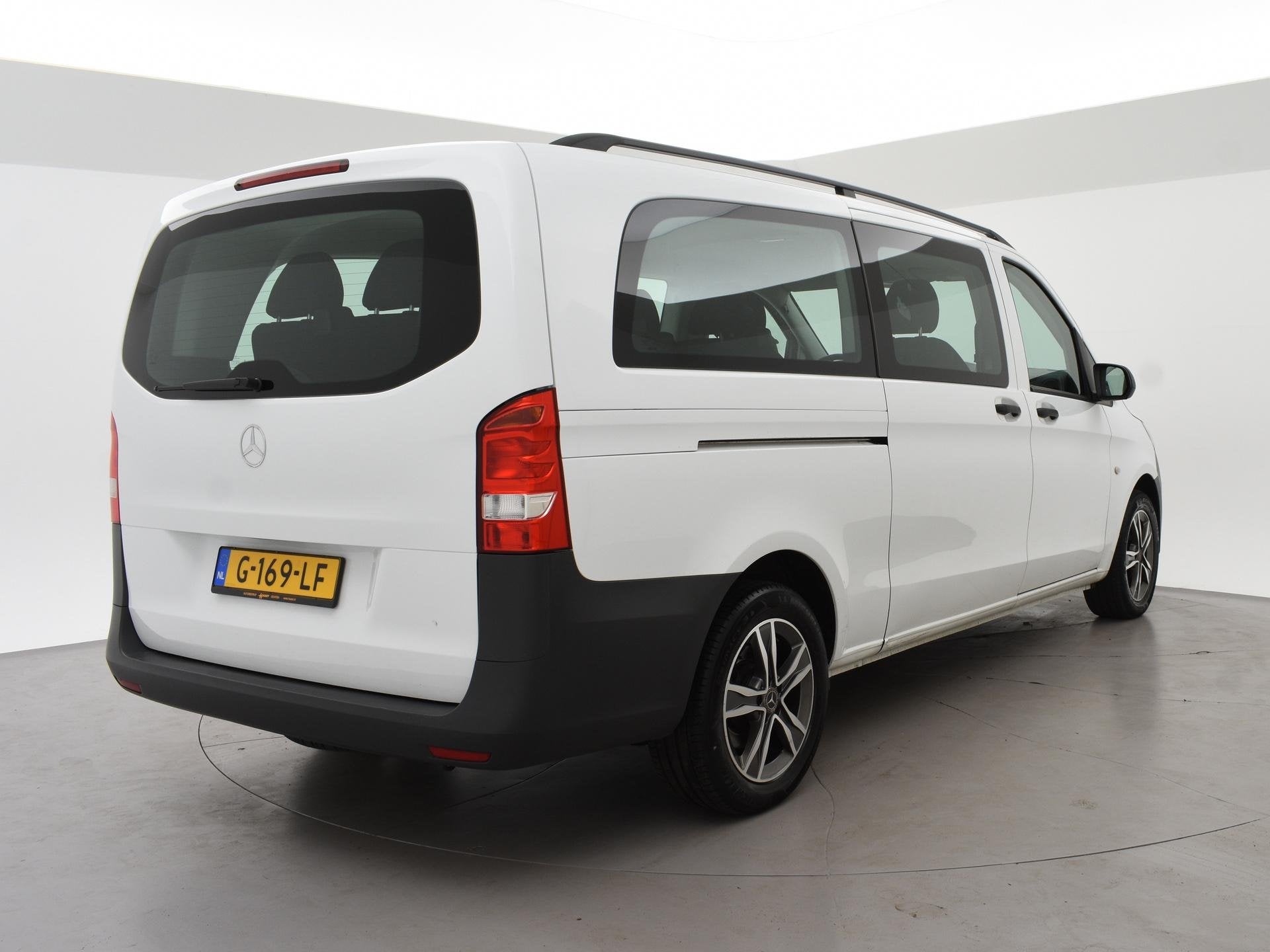 Mercedes-Benz Vito Tourer 114 BLUETEC AUT. 9-PERSOONS EXTRA, Auto's, Automaat, Gebruikt, Euro 6, 2000 kg
