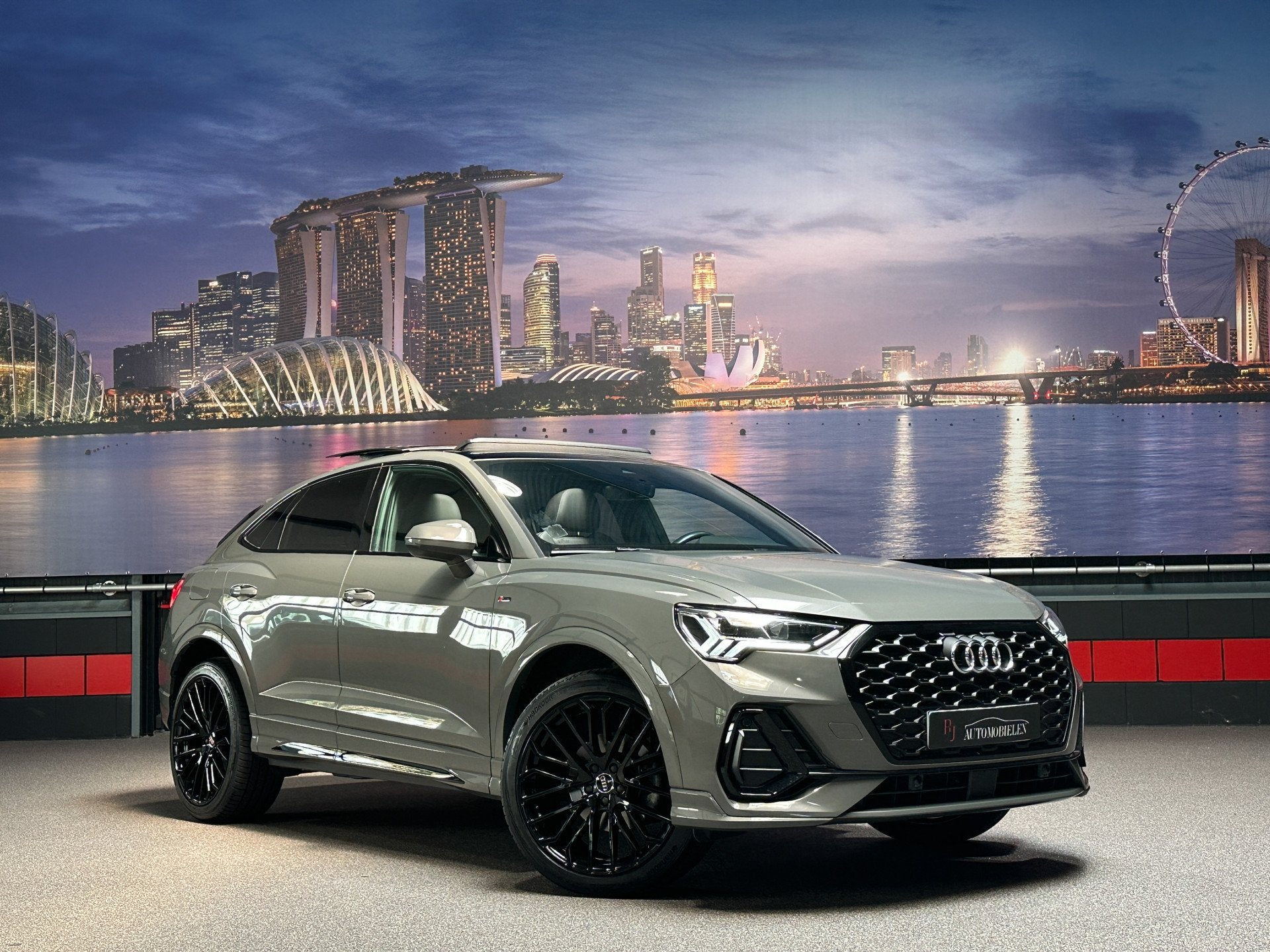 Audi Q3 Sportback 35 TFSI 3x S-Line Sfeerlicht|Keyless|camer, Auto's, 4 cilinders, 1505 kg, Origineel Nederlands, Bedrijf