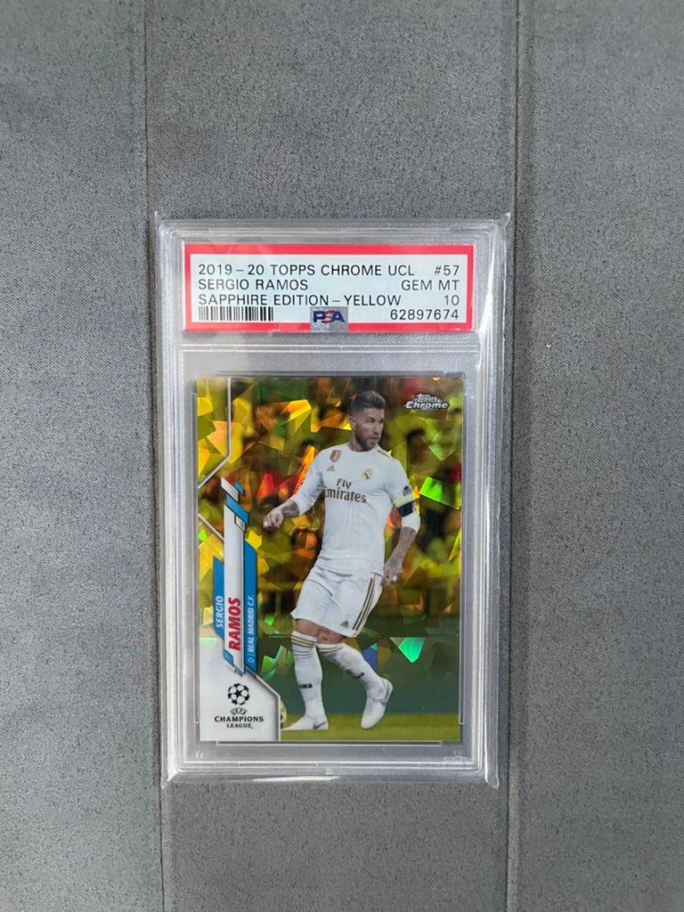 PSA 10 Sergio Ramos Topps Chrome UCL Sapphire Edition, Ophalen of Verzenden, Zo goed als nieuw, Plaatje