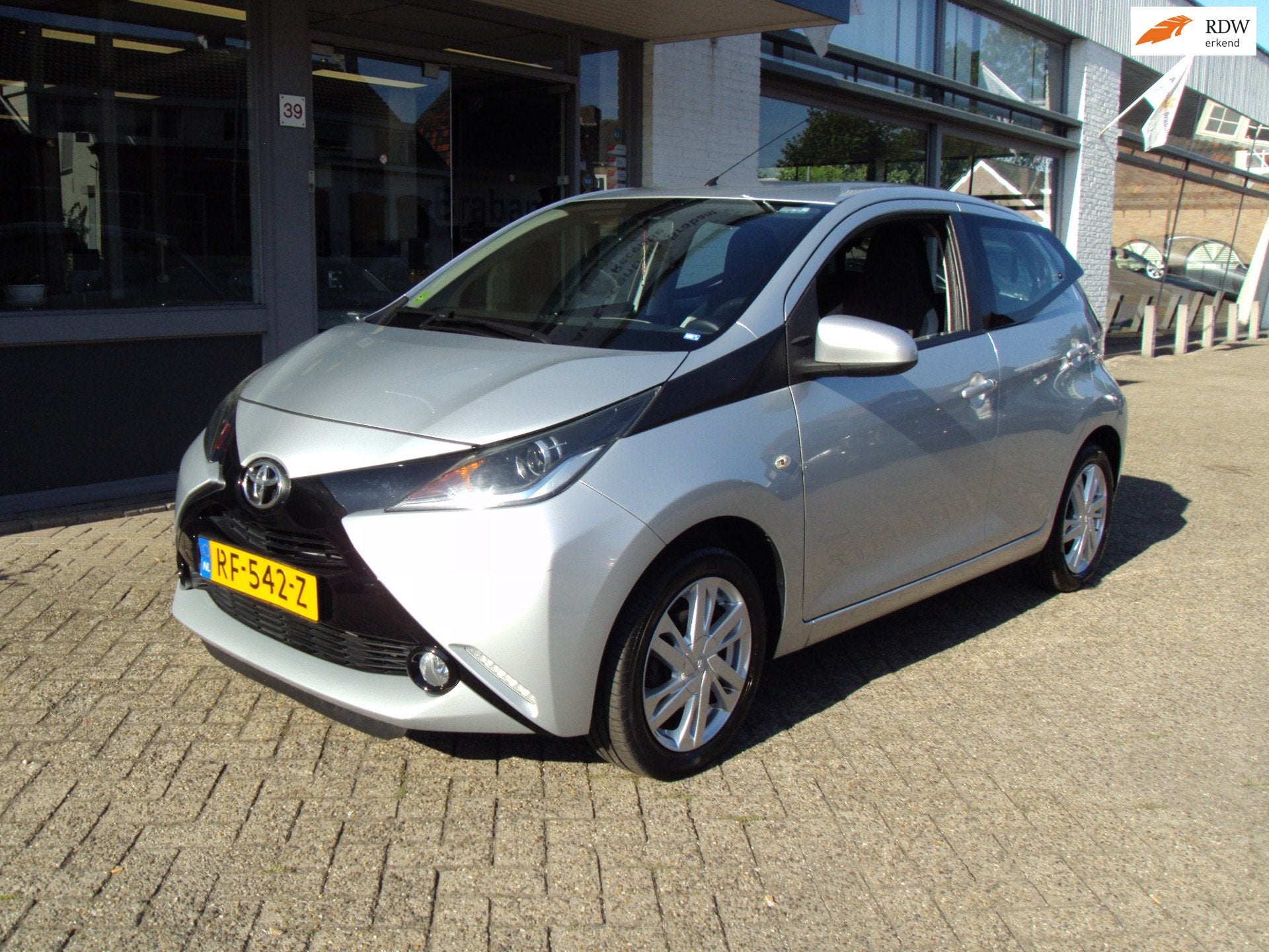 Toyota Aygo 1.0 VVT-i x-wave, Auto's, Voorwielaandrijving, Start-stop-systeem, Gebruikt, Euro 6