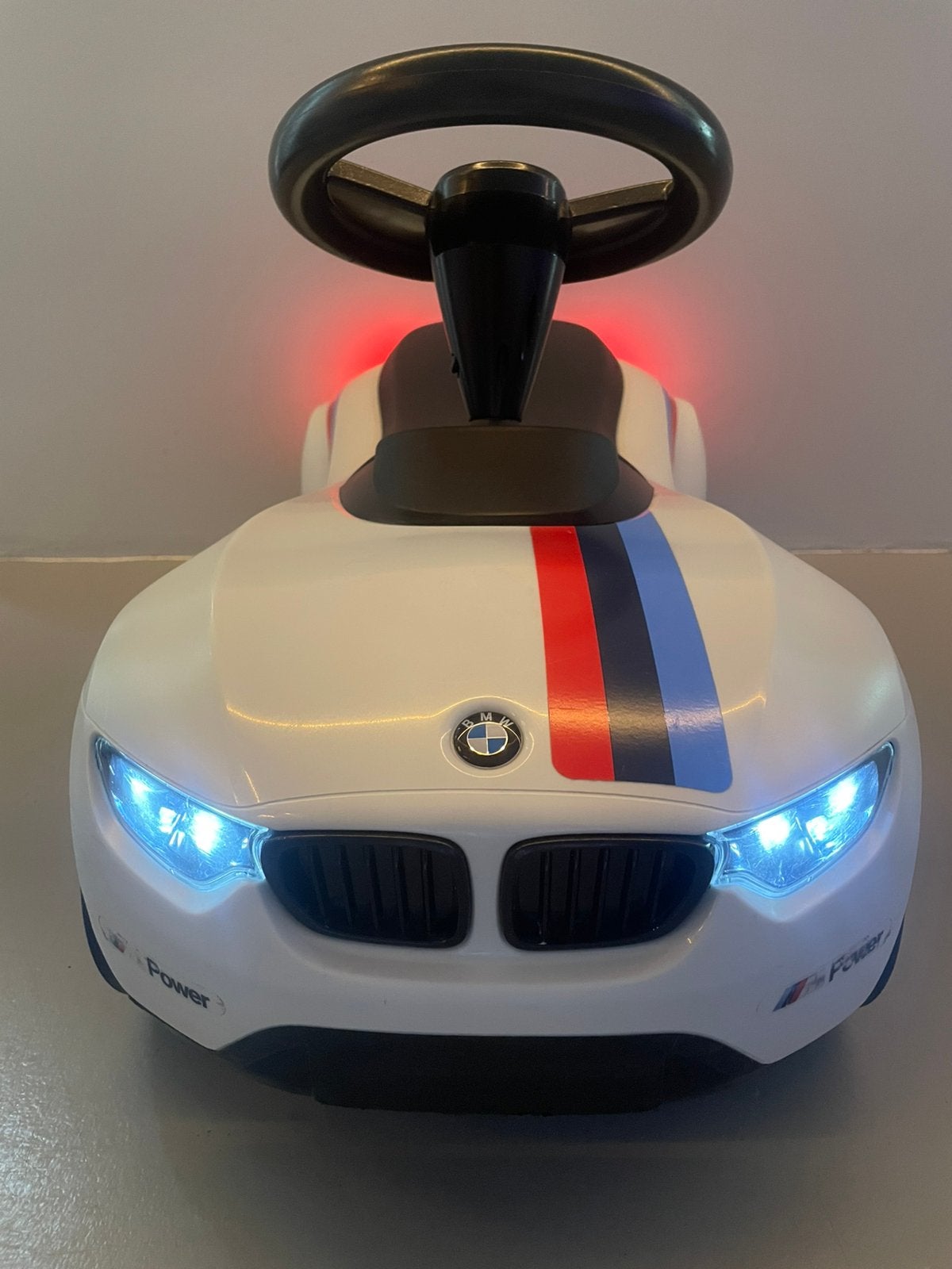 z.g.a.n.: BMW Baby Racer M Motorsport loopauto, Kinderen en Baby's, Ophalen, Zo goed als nieuw