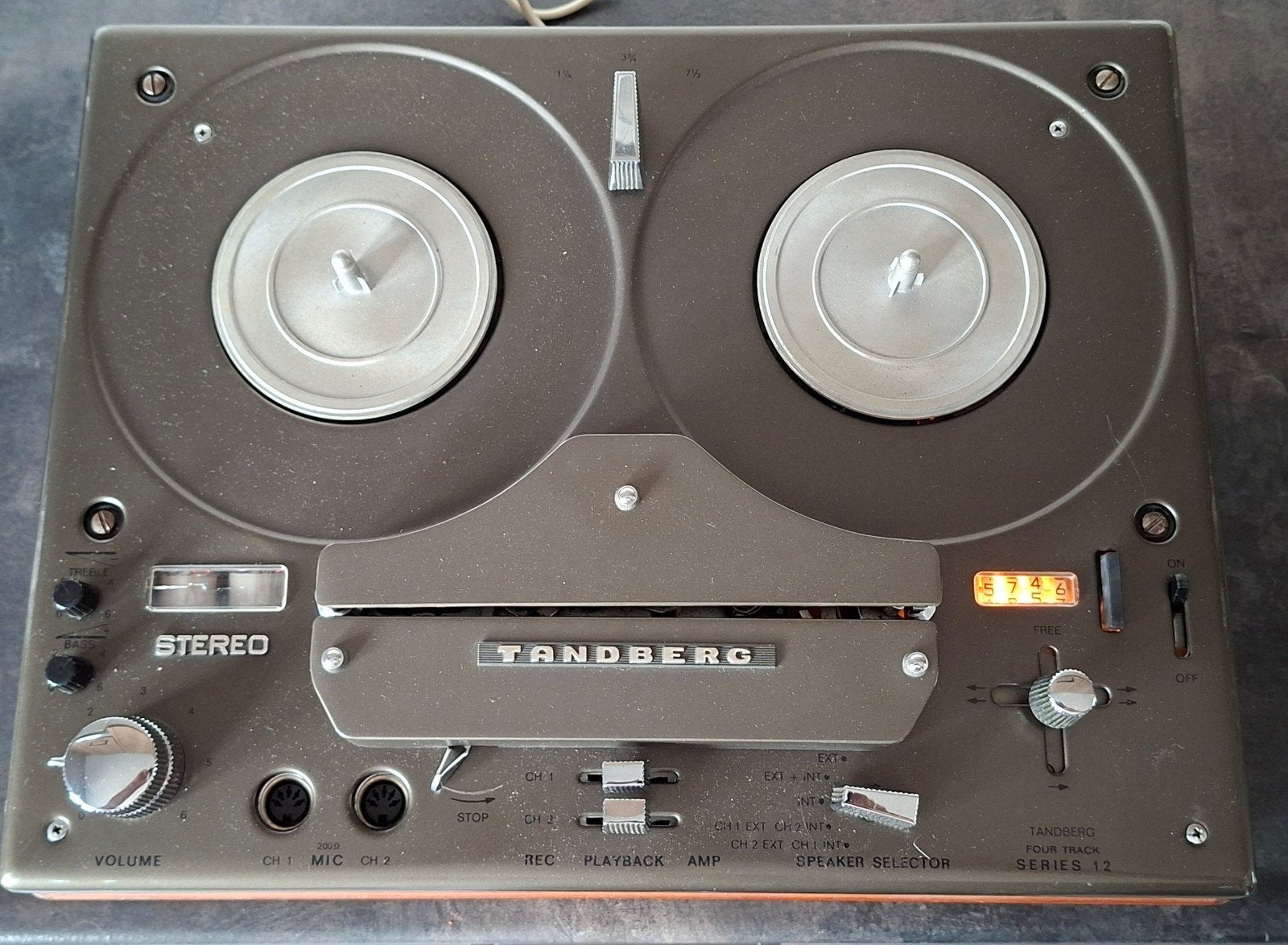 Tandberg Stereo Bandrecorder 12-41 met stofkap - Opknapper, Ophalen of Verzenden, Defecte bandrecorder, Met stofkap